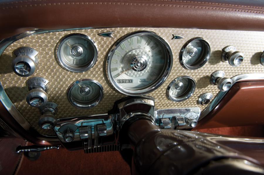  Packard Caribbean Hardtop Coupe 1956 года  (фото 6 из 12)